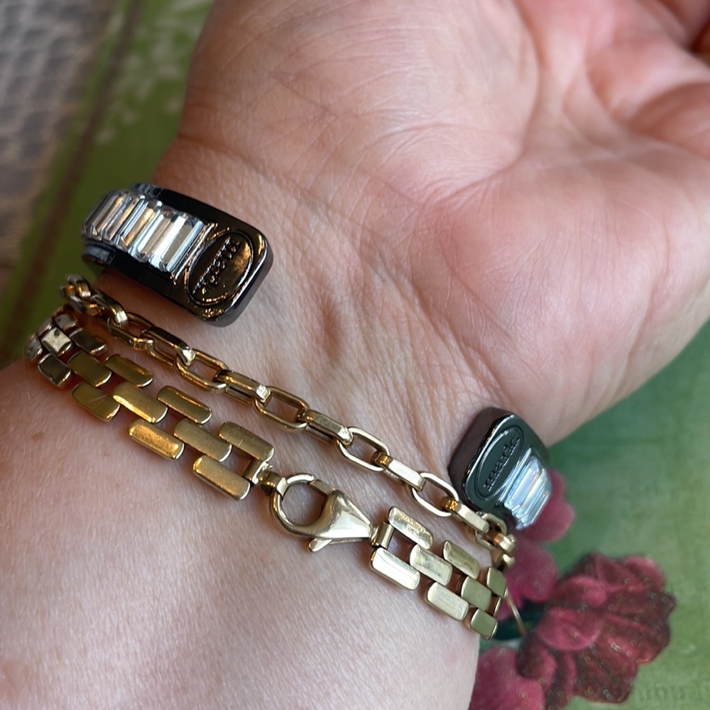 Mark. Bangle - Picture 6 of 6